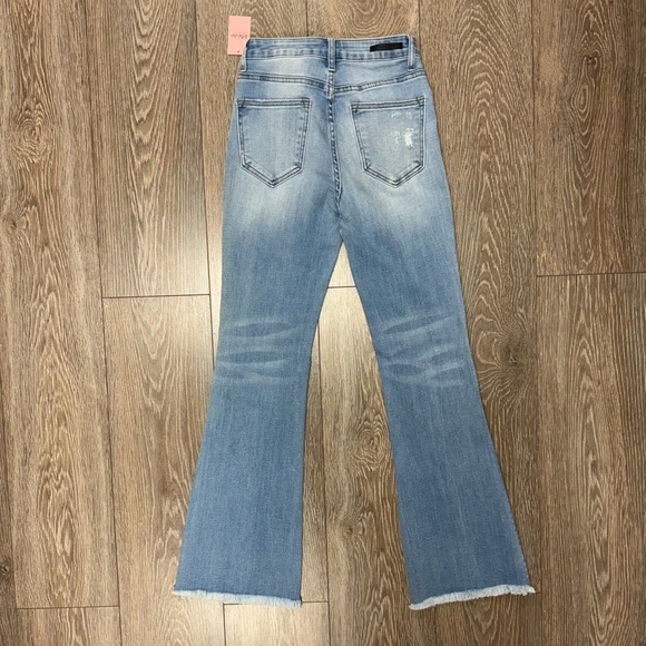 RISEN HIGH-RISE VINTAGE FRAYED HEM FLARE - Picture 2 of 3